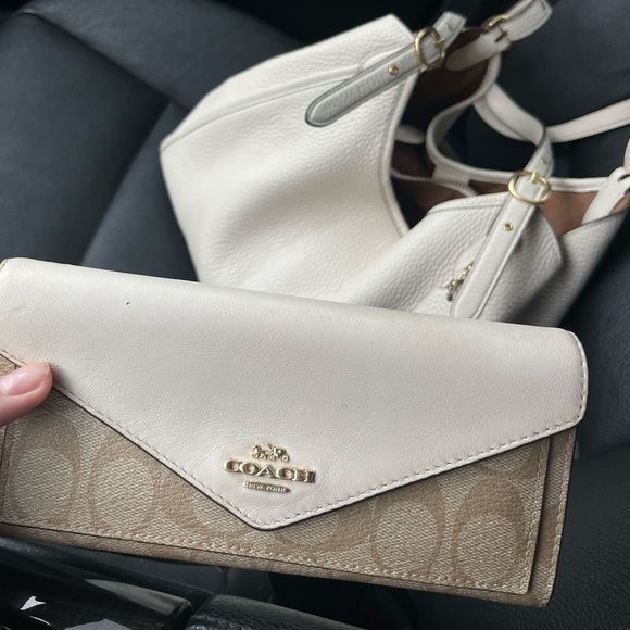 Coach Wallet - Picture 3 of 4